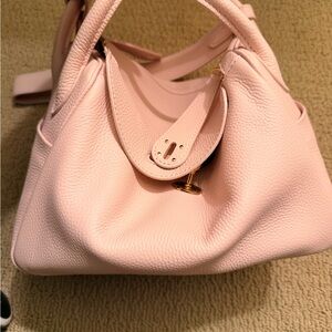 Similar to lindy 26 New without tag